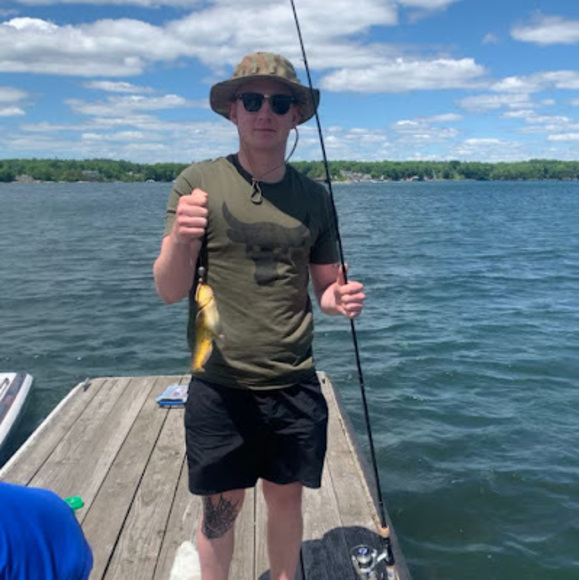 Meet your Posher, Aron - Picture 1 of 1